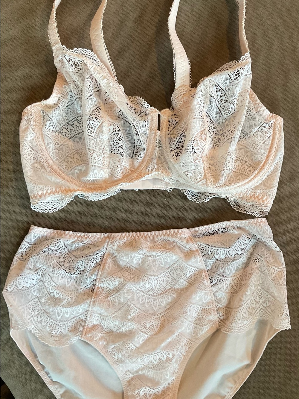 Simone Perele 34F Underwire Bra & High-Waist Brief Set — Peach